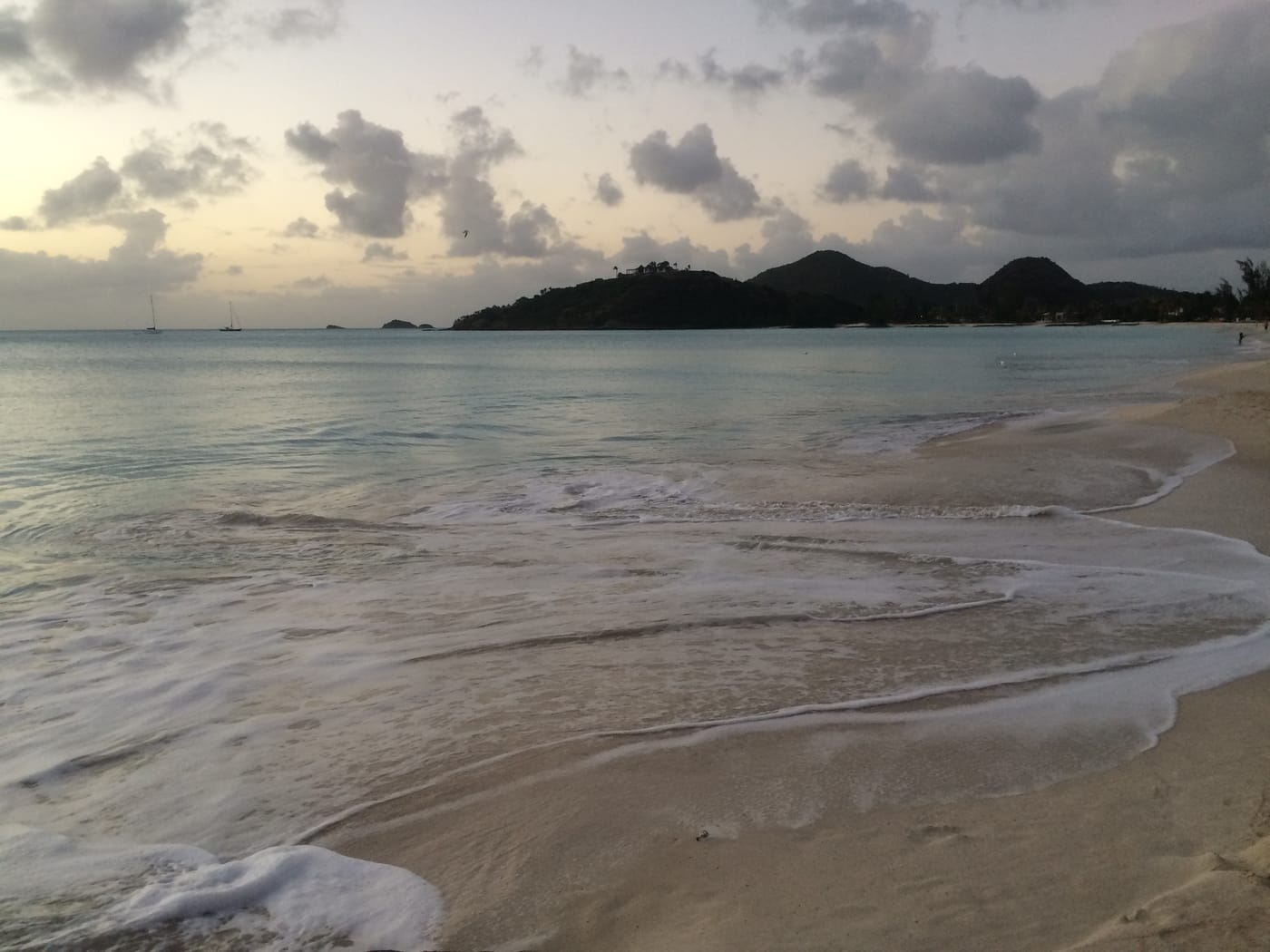 Clear shallow reef water off the coast of Antigua